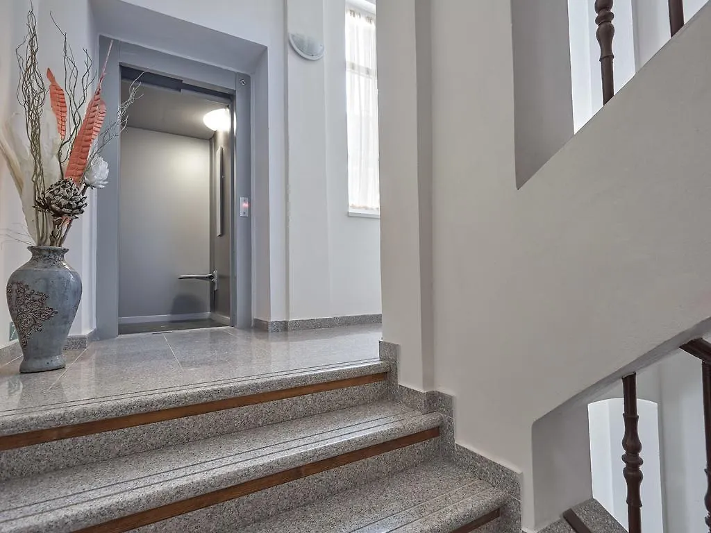 Rezidence Sadova Aparthotel Karlovy Vary 4*,